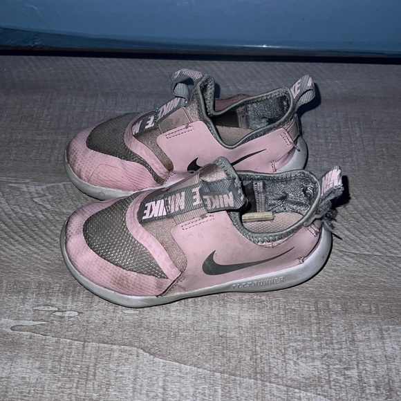 Nike Flex Runner (TD) Toddler Sneakers - Pink/Grey, Size 9C - Picture 3 of 5